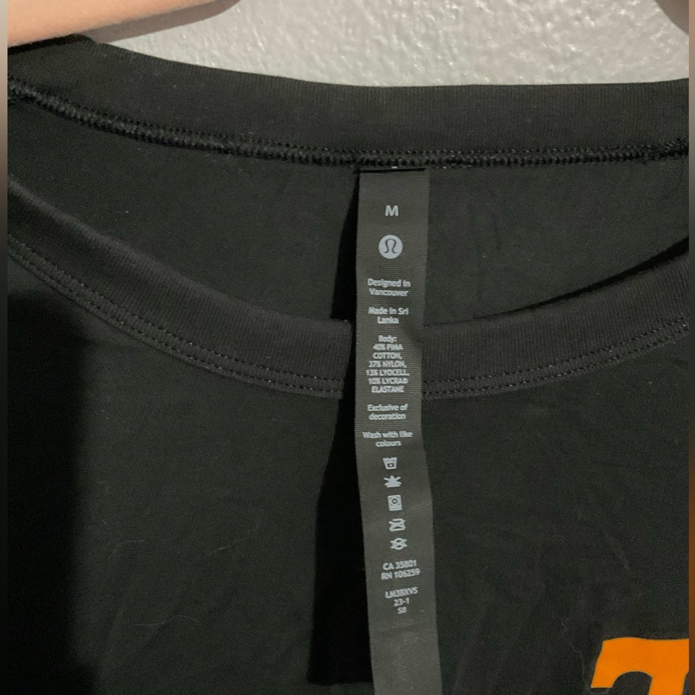 Lululemon Tennessee top